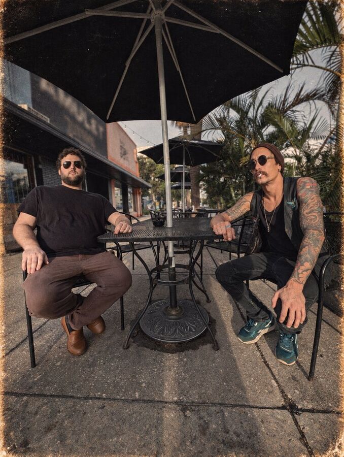 Noser — sidewalk cafe table, St. Petersburg, FL